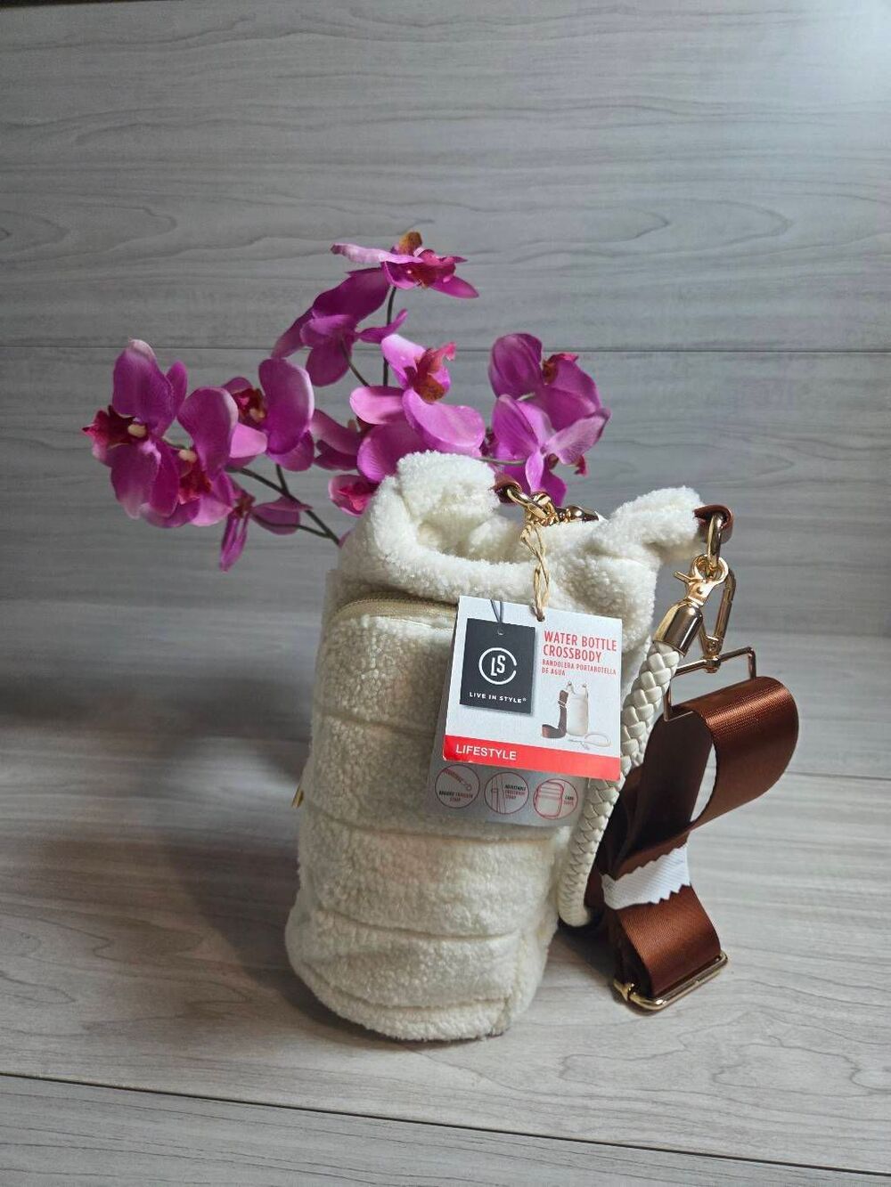 NWT Live In Style Sherpa Water Bottle Crossbody Bag White Cognac Cozy Winter